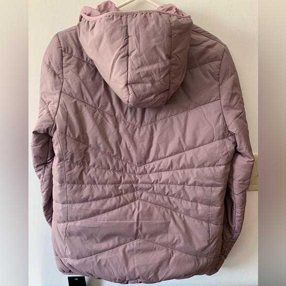 New Balance Hoodie Puffer Jacket. - Picture 7 of 11